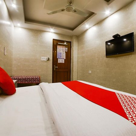 Hotel O Garg Inn New Delhi Ngoại thất bức ảnh
